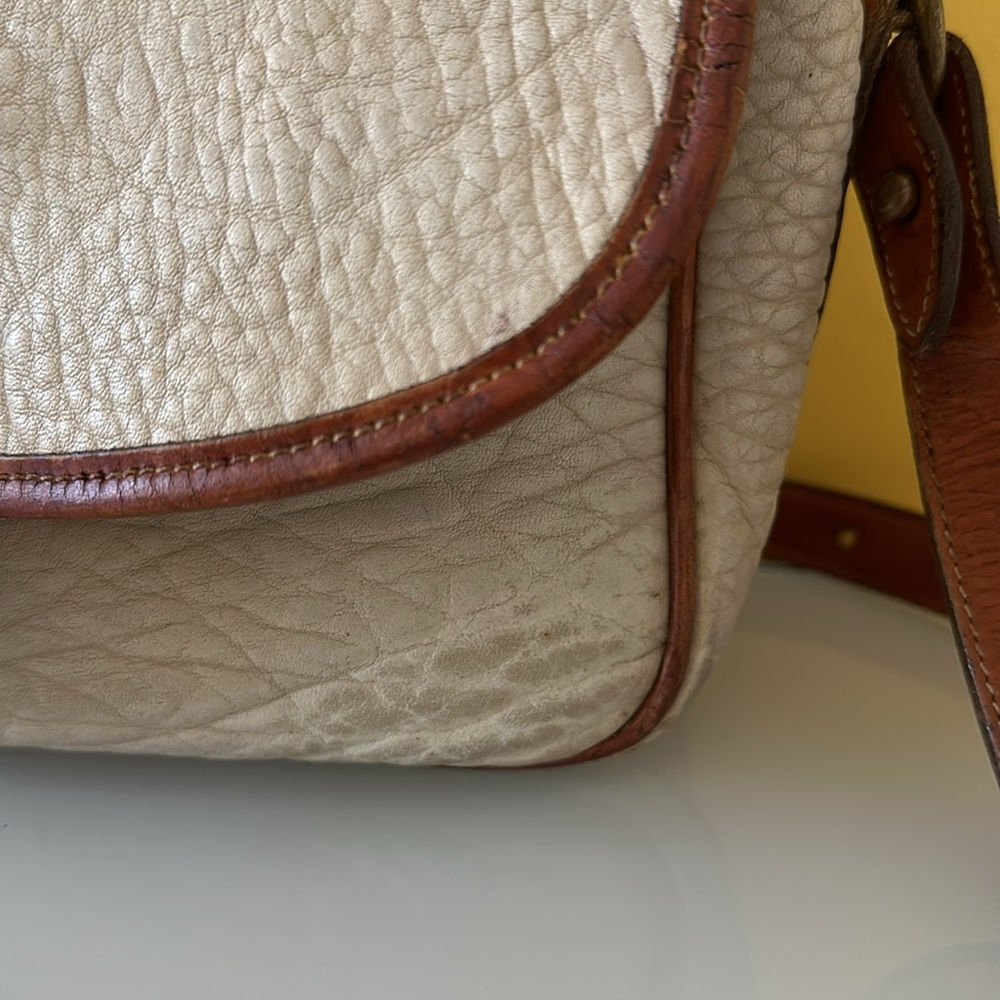 Vintage Dooney & Bourke Authentic All-Weather Leather Shoulder Bag White - Picture 4 of 16